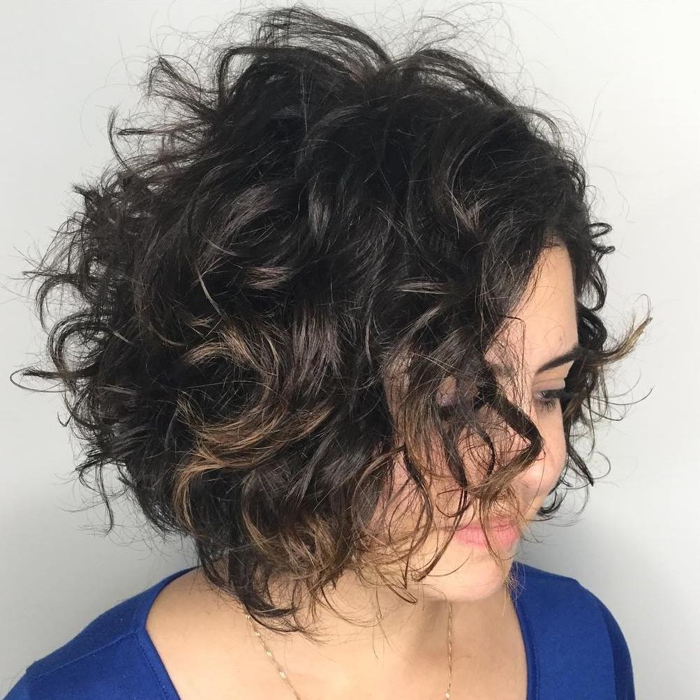 Black Tousled Curly Bob con Babylights