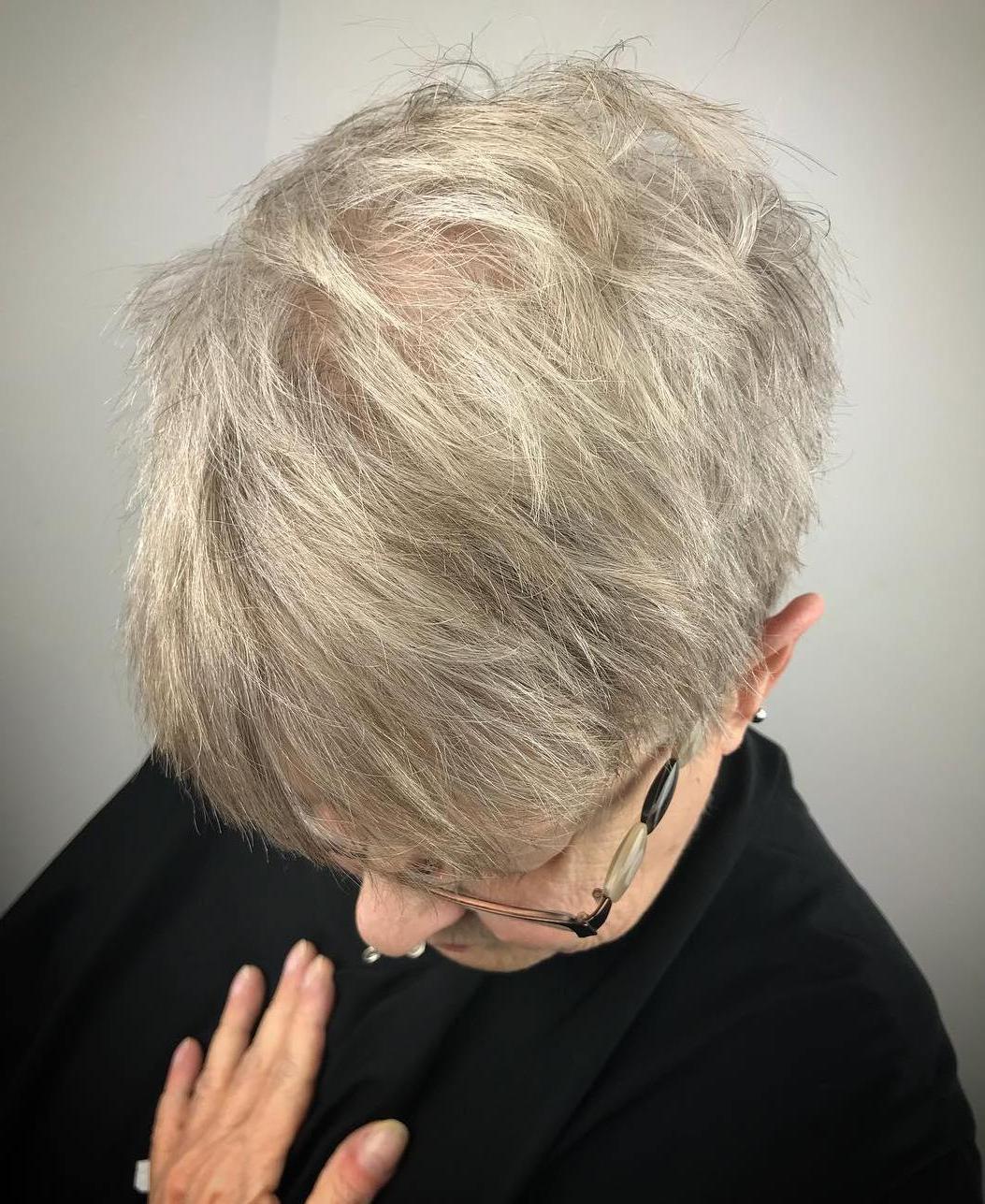Nuovo Pixie grigio per capelli sottili